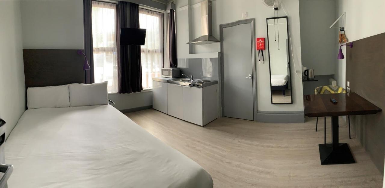 Euro Hotel Вэмблей Экстерьер фото